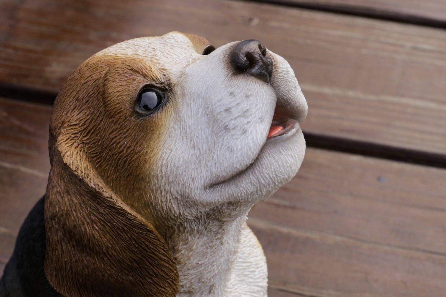 87703-I - BEAGLE PUPPY HOWLING / 6.67&quot; H