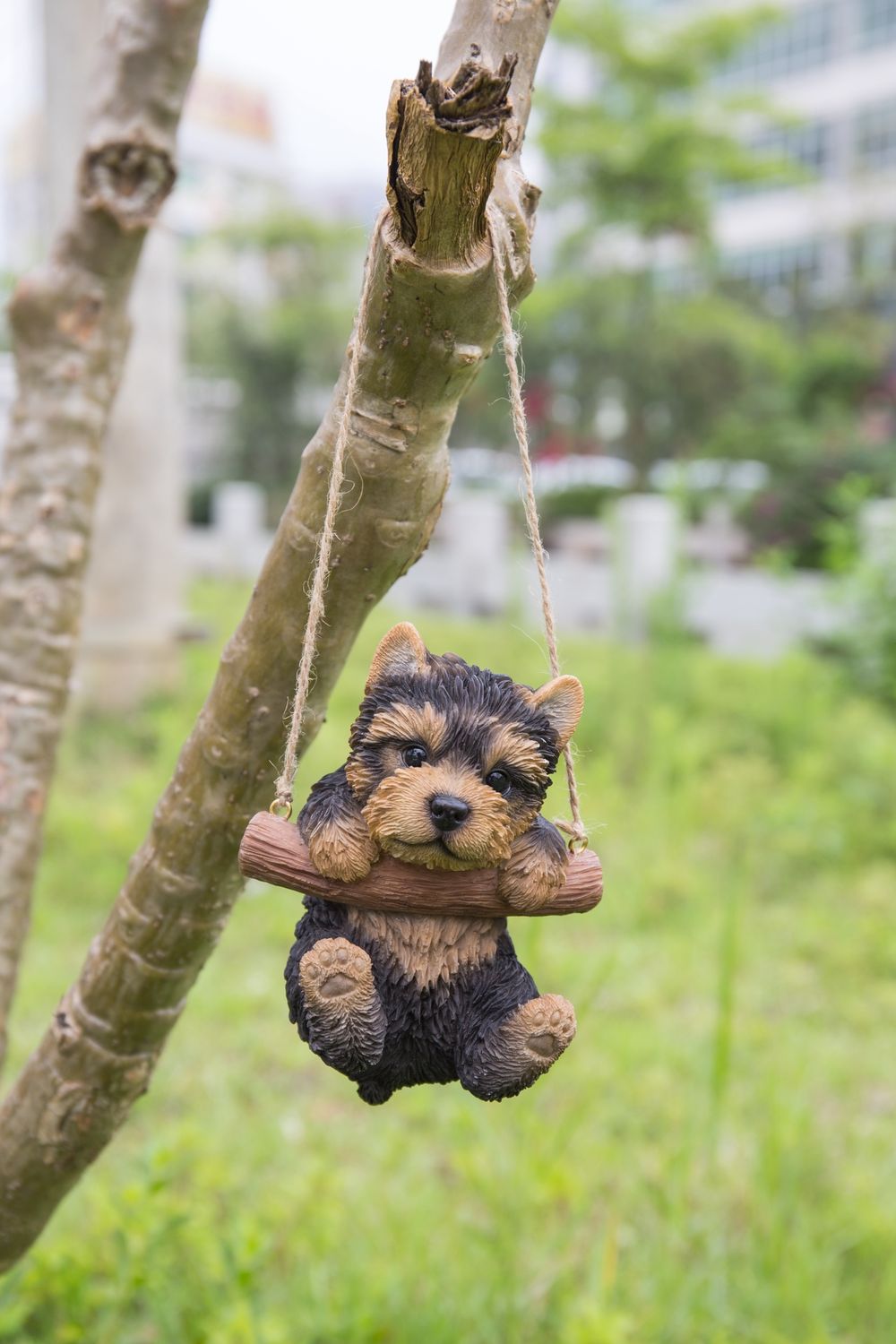 87704-D - YORKSHIRE TERRIER PUPPY HANGING / 5.6&quot; H