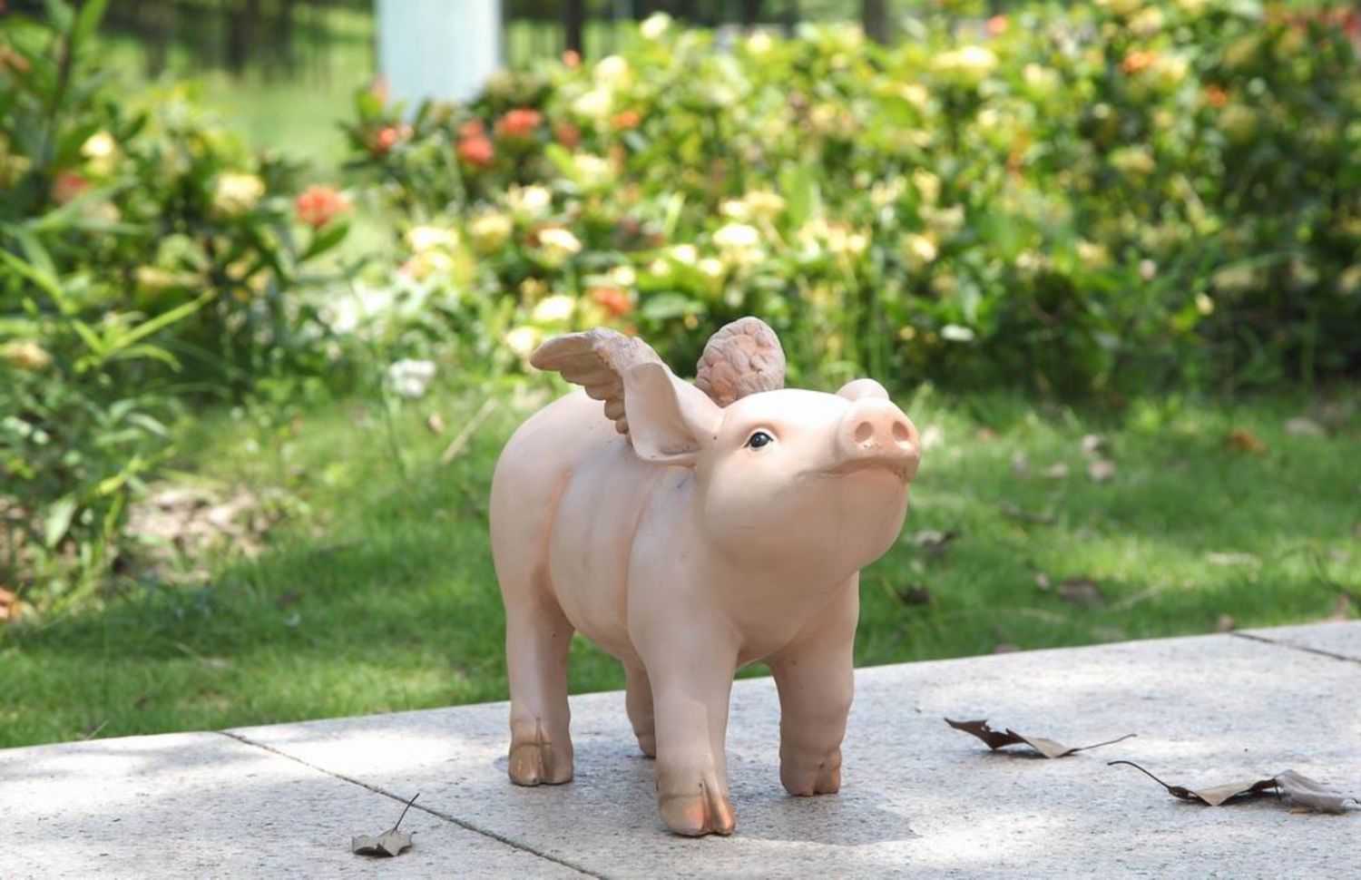 75617-B - PIG W/WINGS WALKING / 8.5&quot; H