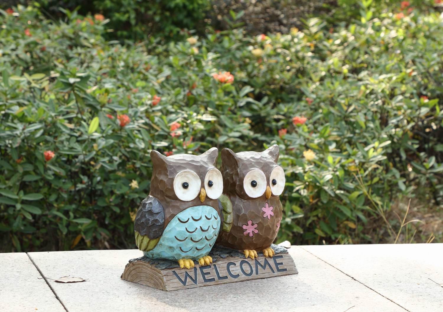 75618-E - OWL COUPLE W/WELCOME SIGN / 10.38&quot; H