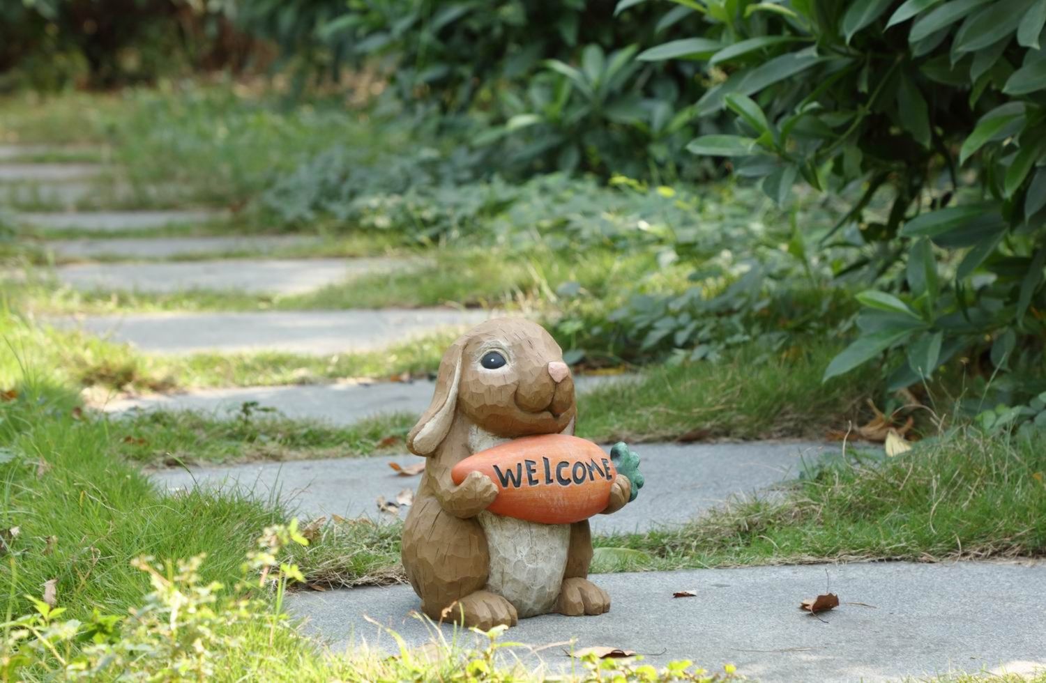 75637-A - RABBIT W/CARROT WELCOME SIGN  / 10&quot; H