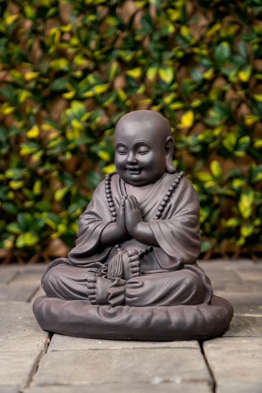 77112 - PRAYING BUDDHA