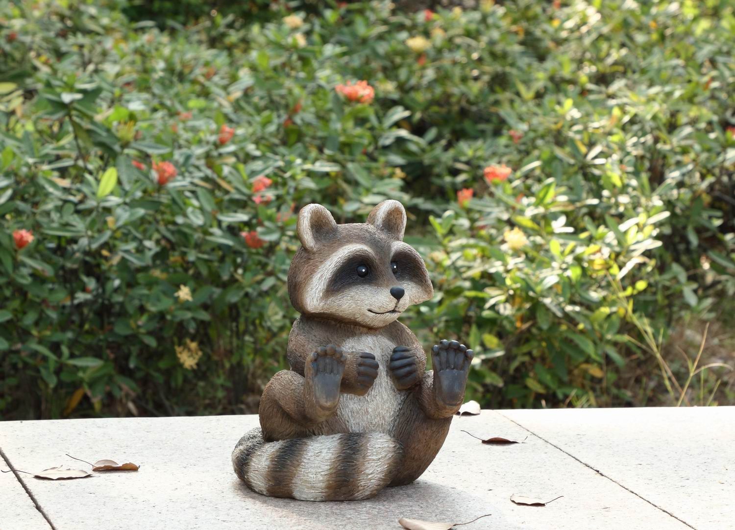75638-C - RACCOON SITTING / 11.25&quot; H