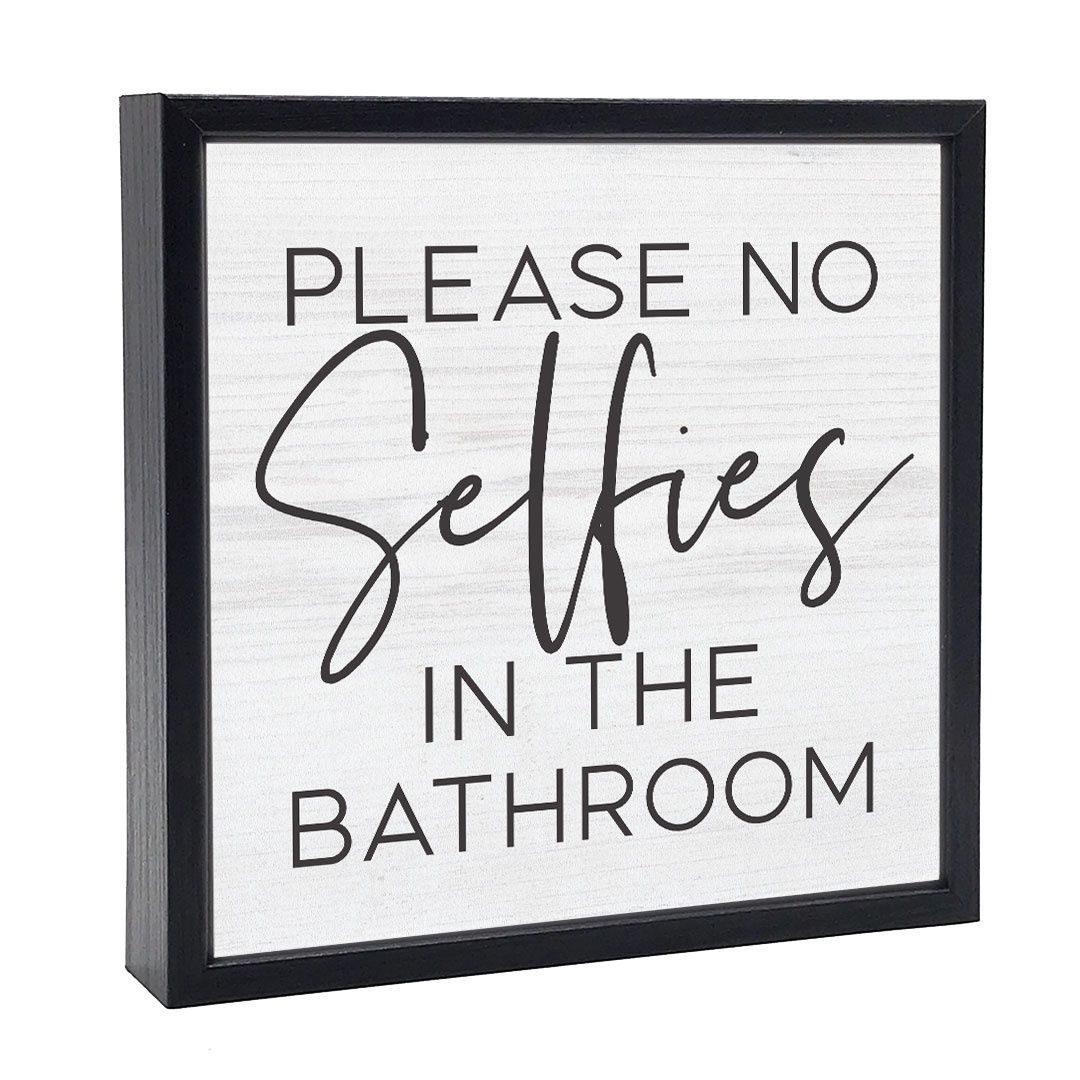 032-008 - SIGN (SM) -- PLEASE NO SELFIES