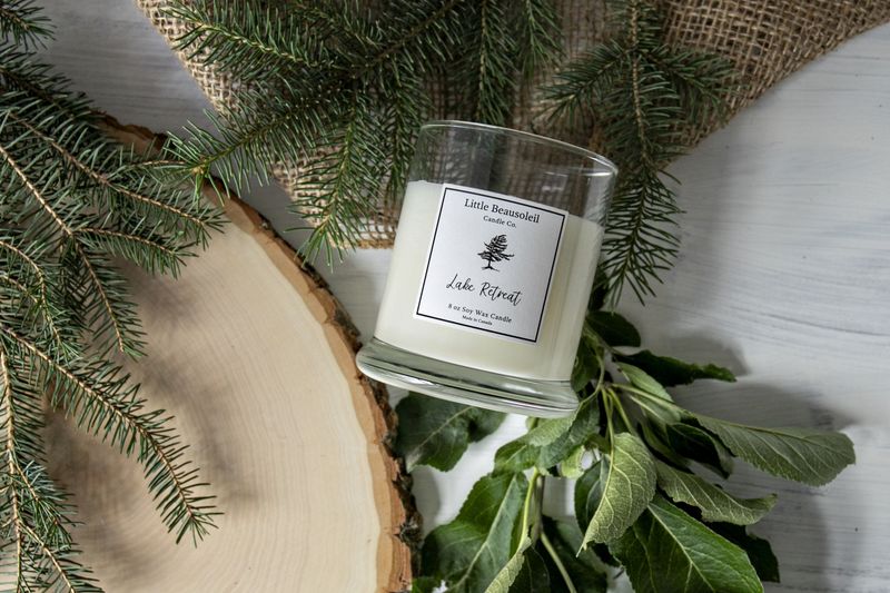 9OZ SOY WAX CANDLE - LAKE RETREAT