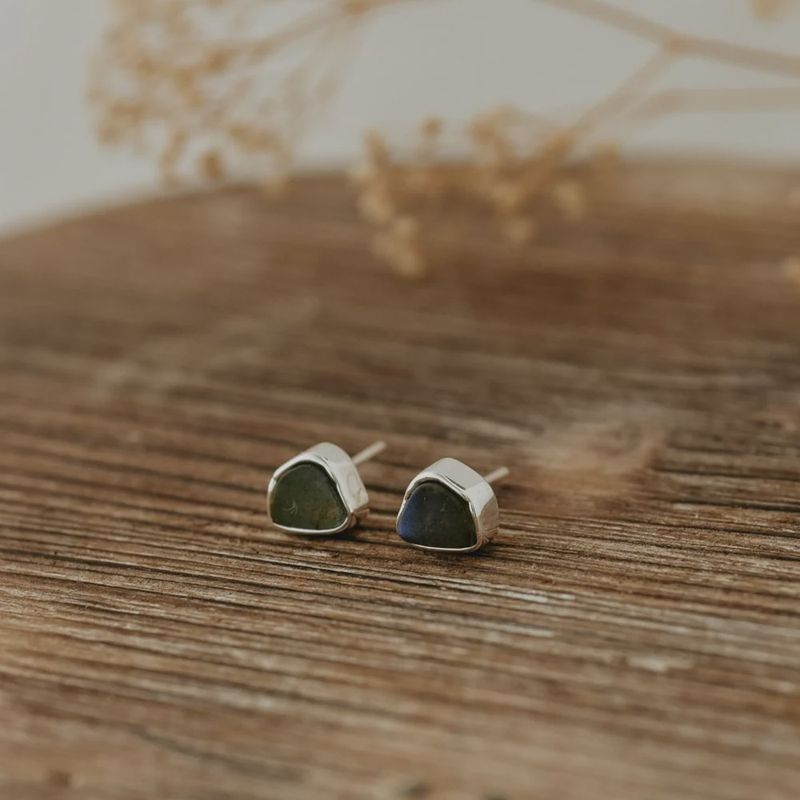 FLECKS-G-LAB - FLECK STUDS-GOLD-LABRADORITE