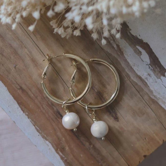 HEMISPHEREE-G-WHT PRL - HEMISPHERE EARRINGS-GOLD-WHITE PEARL