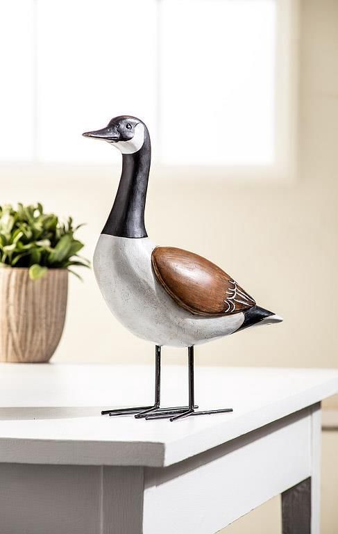 27-NATIONAL-060 - LG STANDING CANADA GOOSE