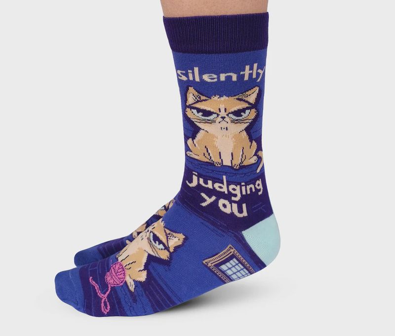 2858 - WOMEN&#39;S SOCKS - JUDGING YOU