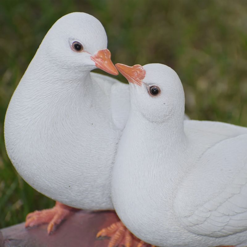 87987 - TWO DOVES ON LOG / 8.5" H