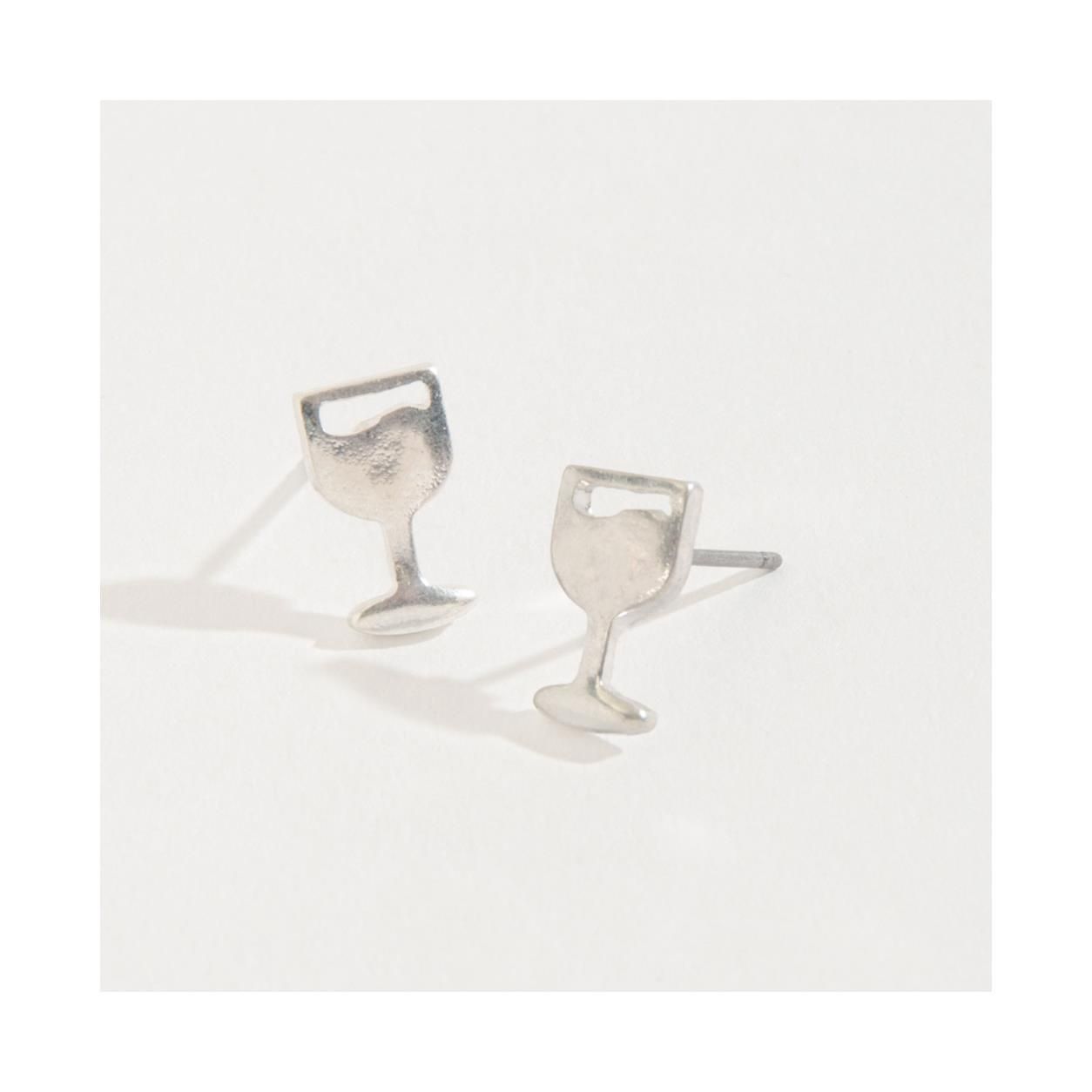 HW42416-76 - EARRING STUD BUD WINE SILVER
