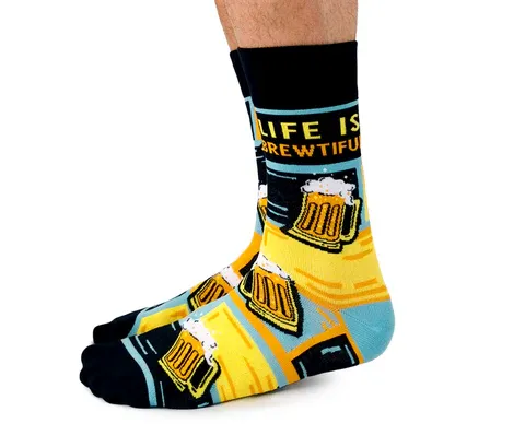 1592 - MEN'S SOCKS - LIFE IS BREWTIFUL