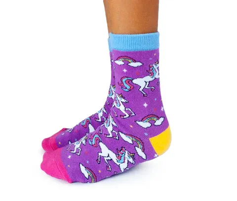 3541 - KIDS' SOCKS- RAINBOWS AND UNICORNS