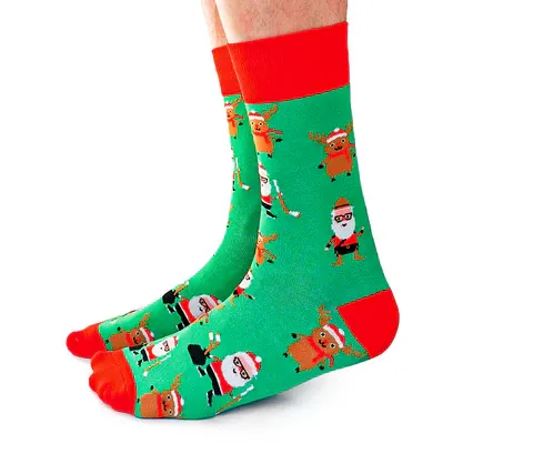 1028 - MEN'S SOCKS - CANADIAN CHRISTMAS
