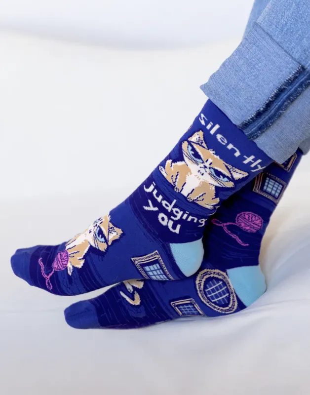 2858 - WOMEN'S SOCKS - JUDGING YOU