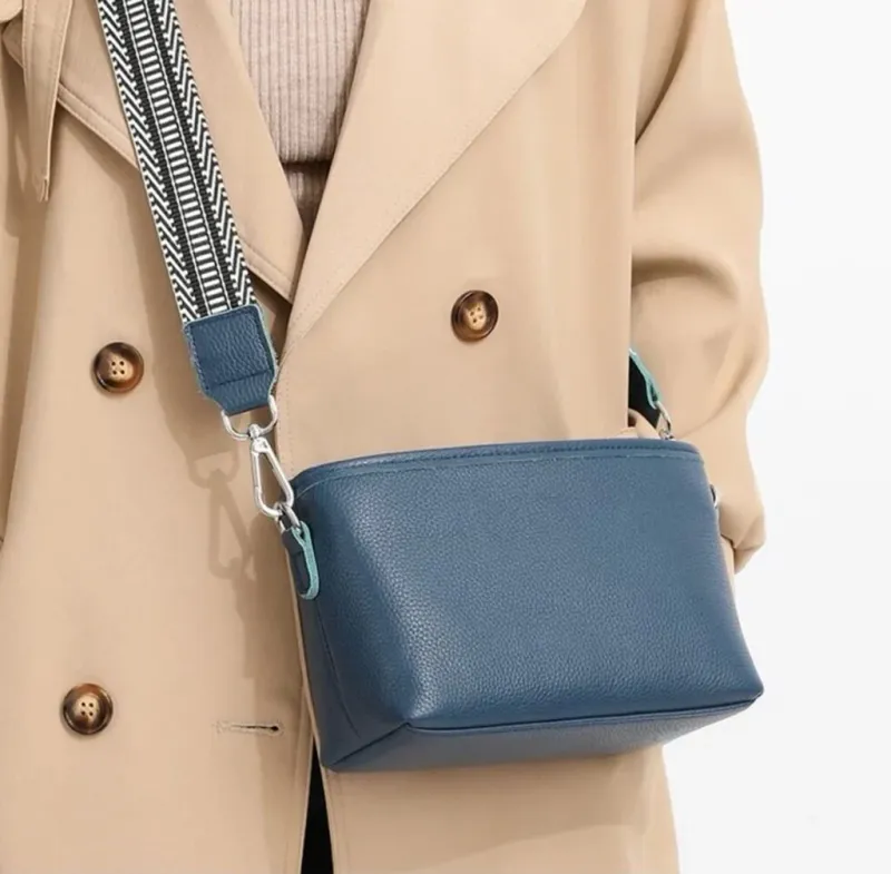COS010 -JOURNEY BAG