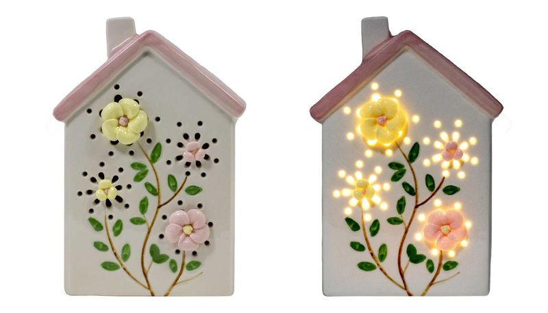 SNW145 - LED CERAMIC HOUSE W/FLOWERS