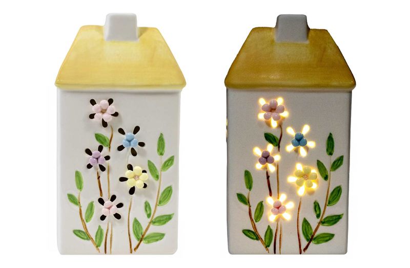 SNW144 - LED CERAMIC HOUSE W/FLOWERS