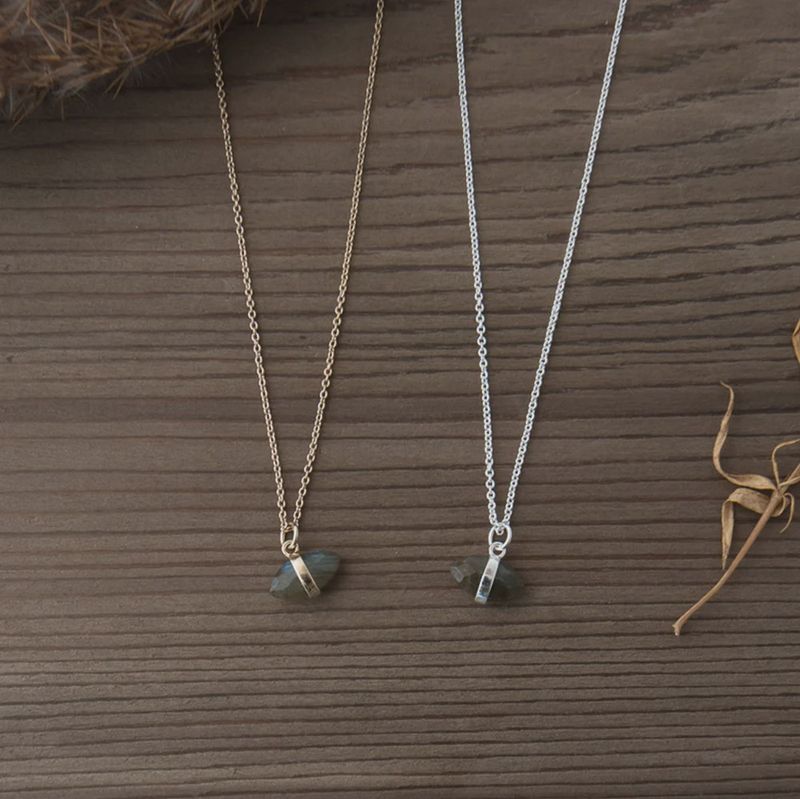 NECKLACE - CAT EYE / LABRADORITE