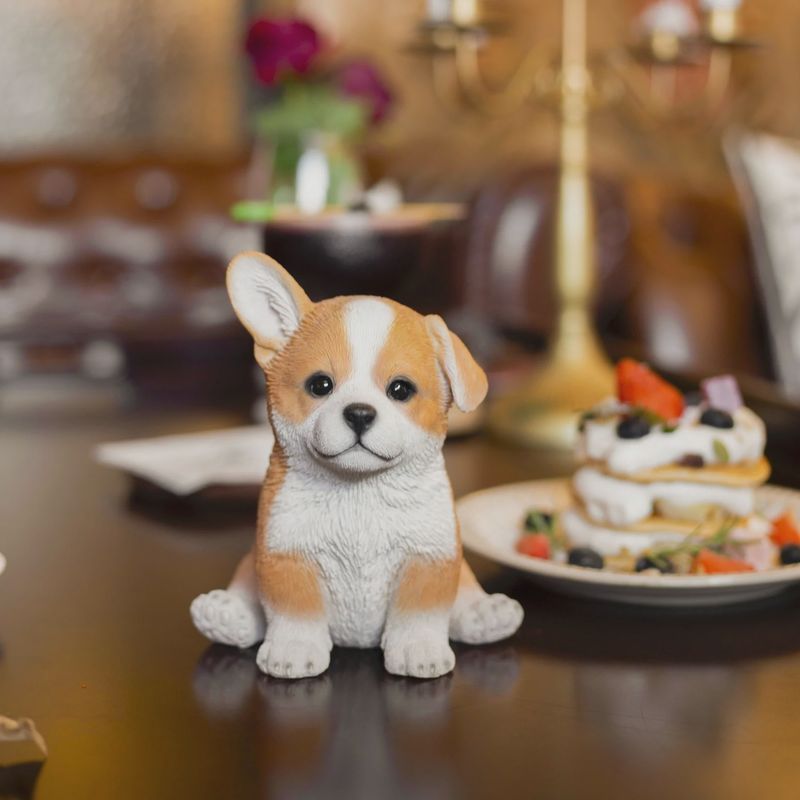 87624-33 - CORGI / 6.3" H