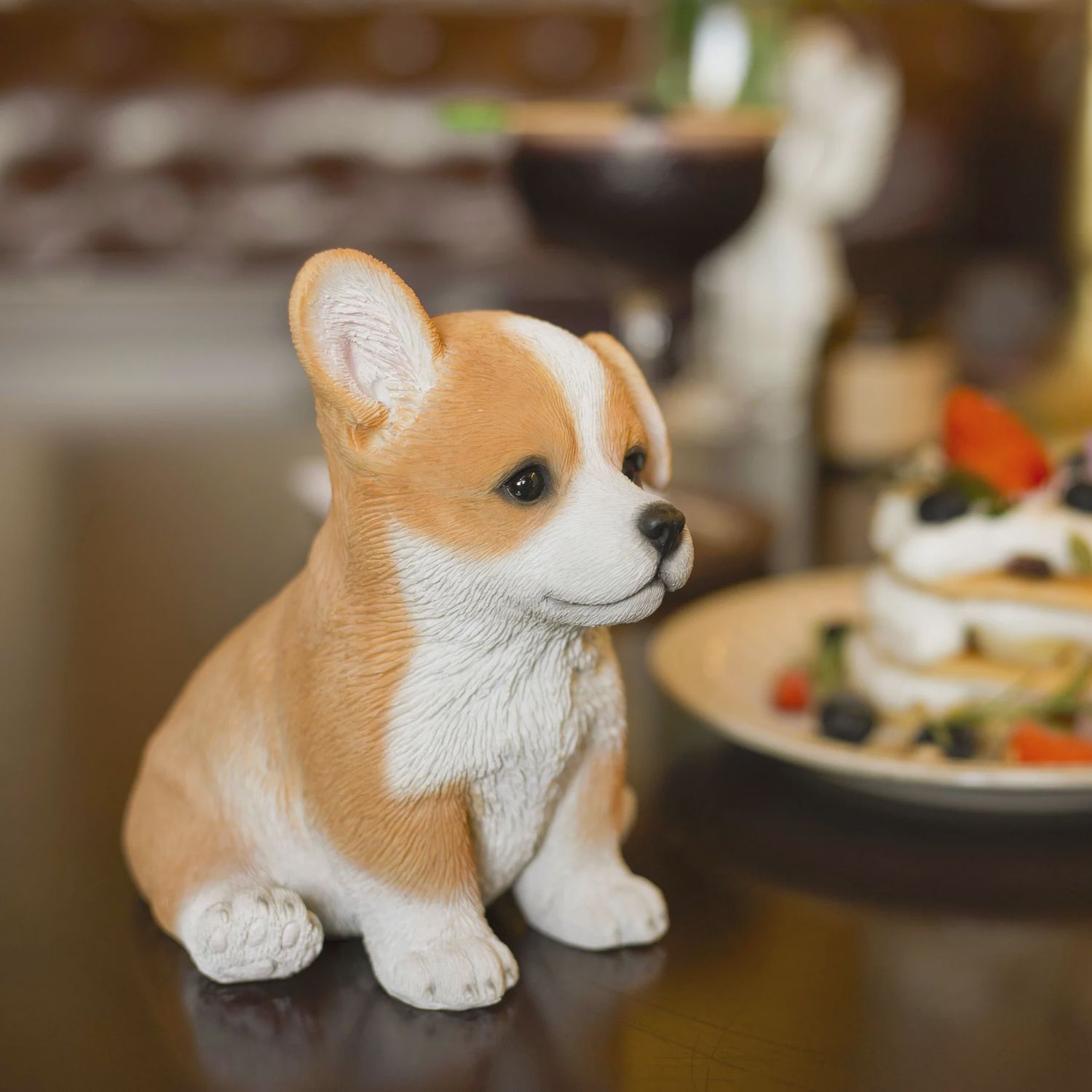 87624-33 - CORGI / 6.3" H