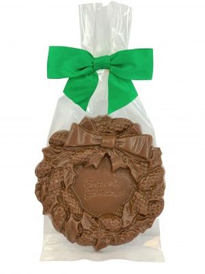 H1105 - MILK CHOCOLATE SEASON'S GREETINGS WREATH