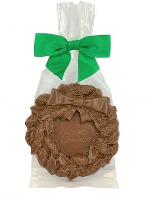 H1105 - MILK CHOCOLATE SEASON'S GREETINGS WREATH