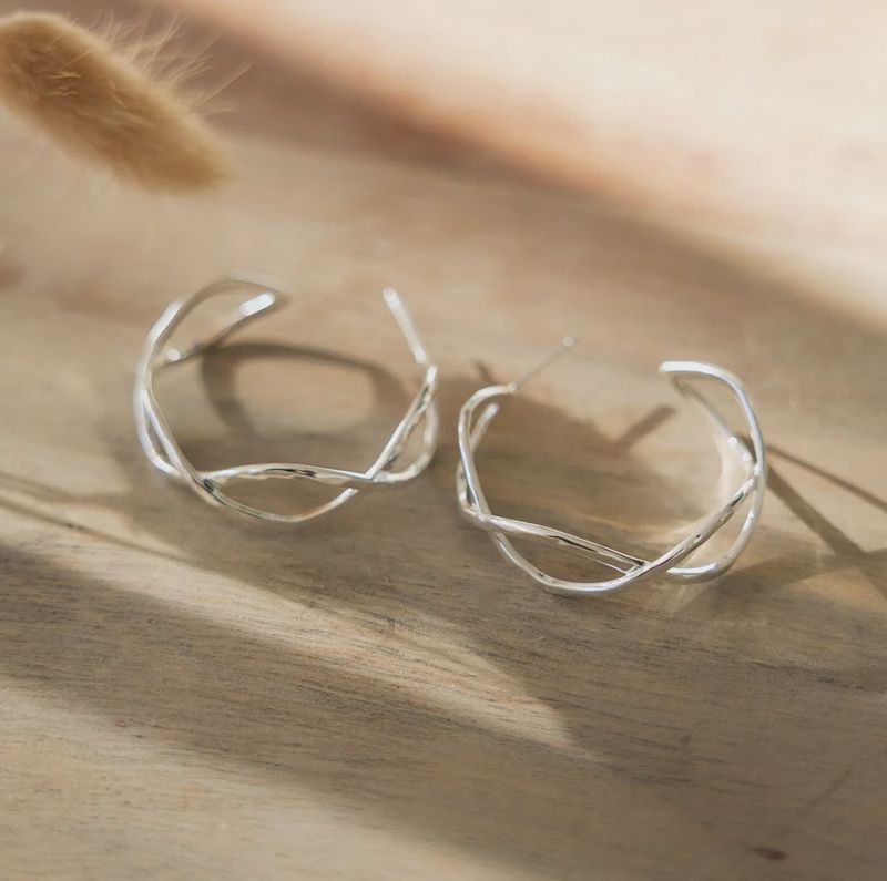 INTERLACE HOOPS