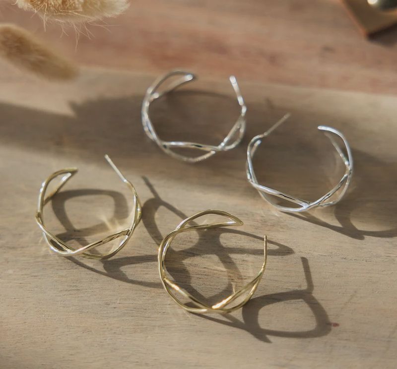 INTERLACE HOOPS