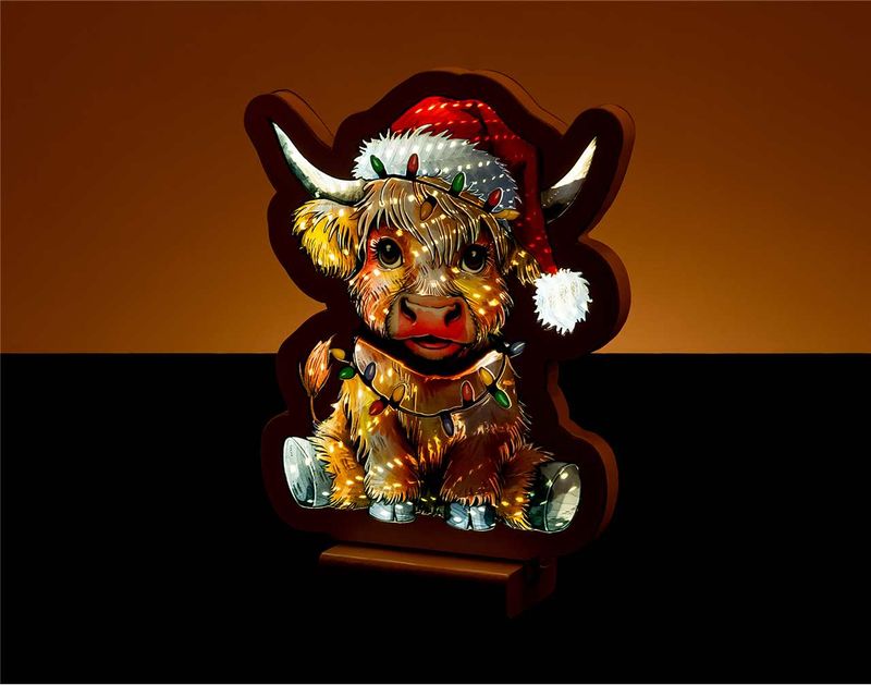 X4337 - 8.5" CHRISTMAS HIGHLAND COW INFINITY LIGHT