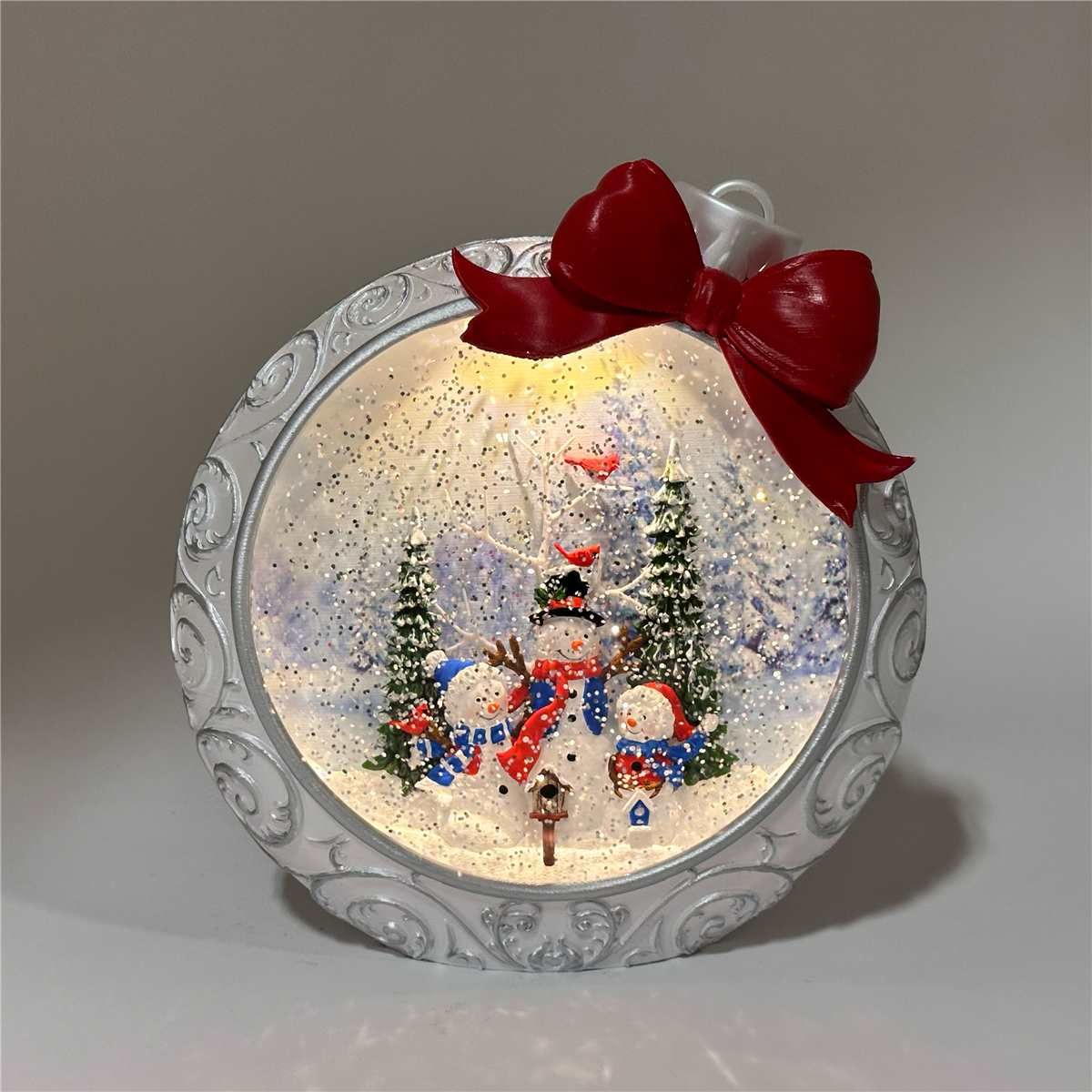 KDA65SV - ILLUMINATING SPINNING WATER BALL / SILVER SNOWMEN