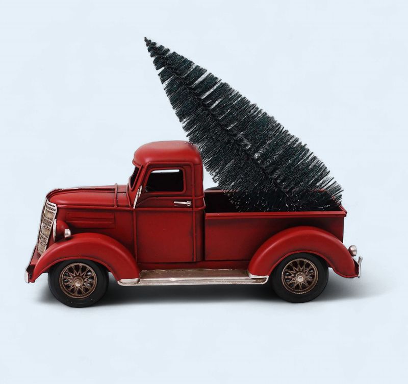 RC297 - RED METAL TRUCK W/TREE DECOR