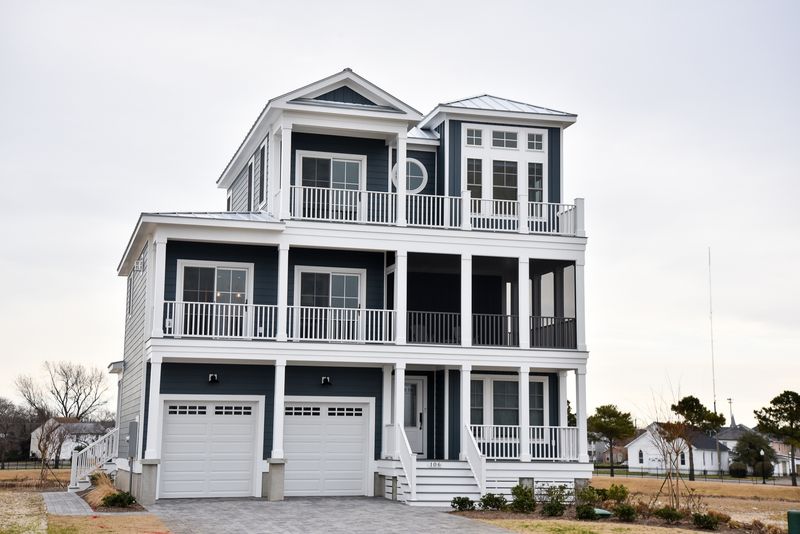 The Beachfront Lookout 401