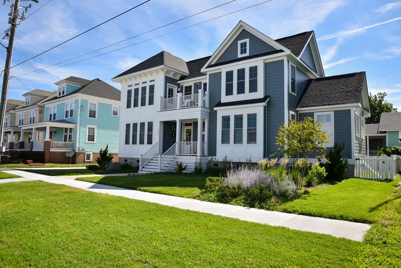 The Seabreeze Manor 404