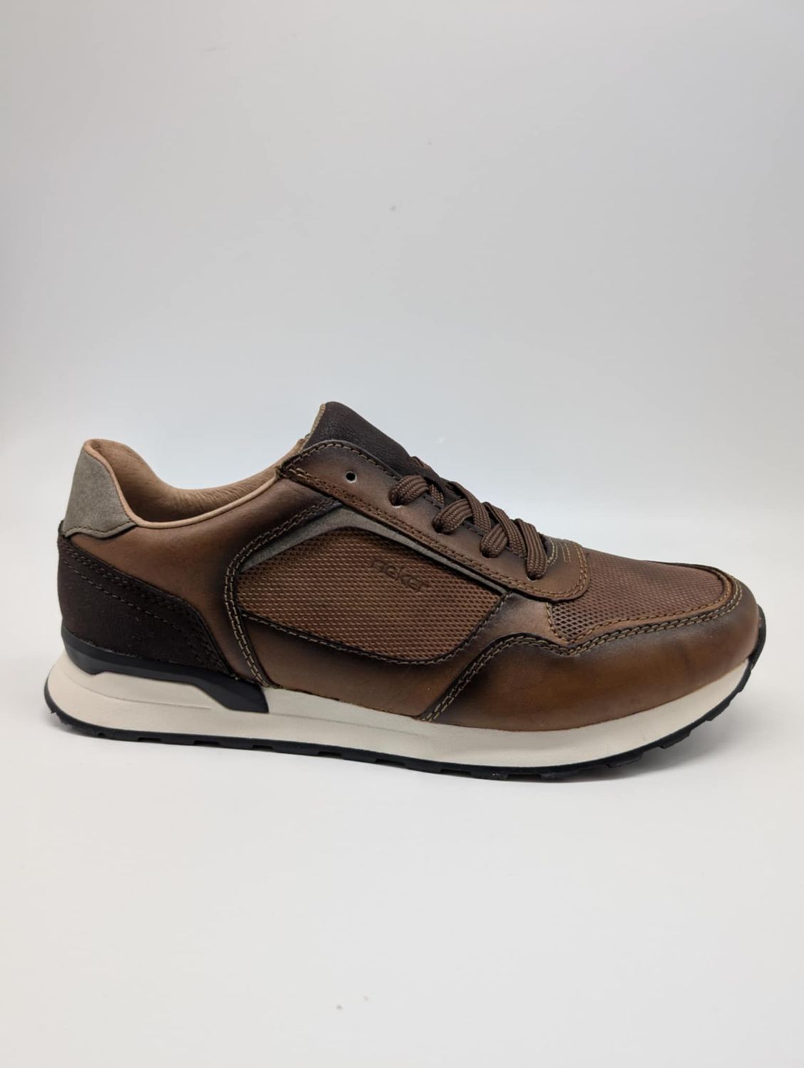 U0311-24, Colour: Brown, Size: 44