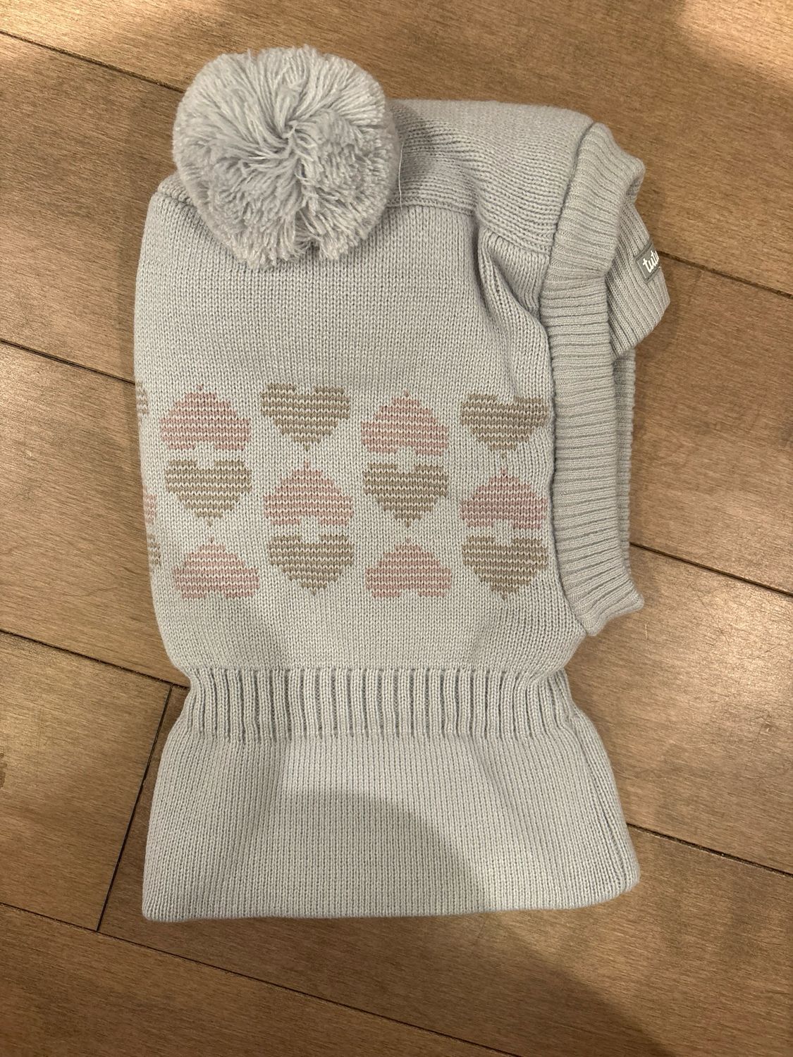 Cagoule avec cœur, Couleur: Gris, Grandeur: 2-5 ans
