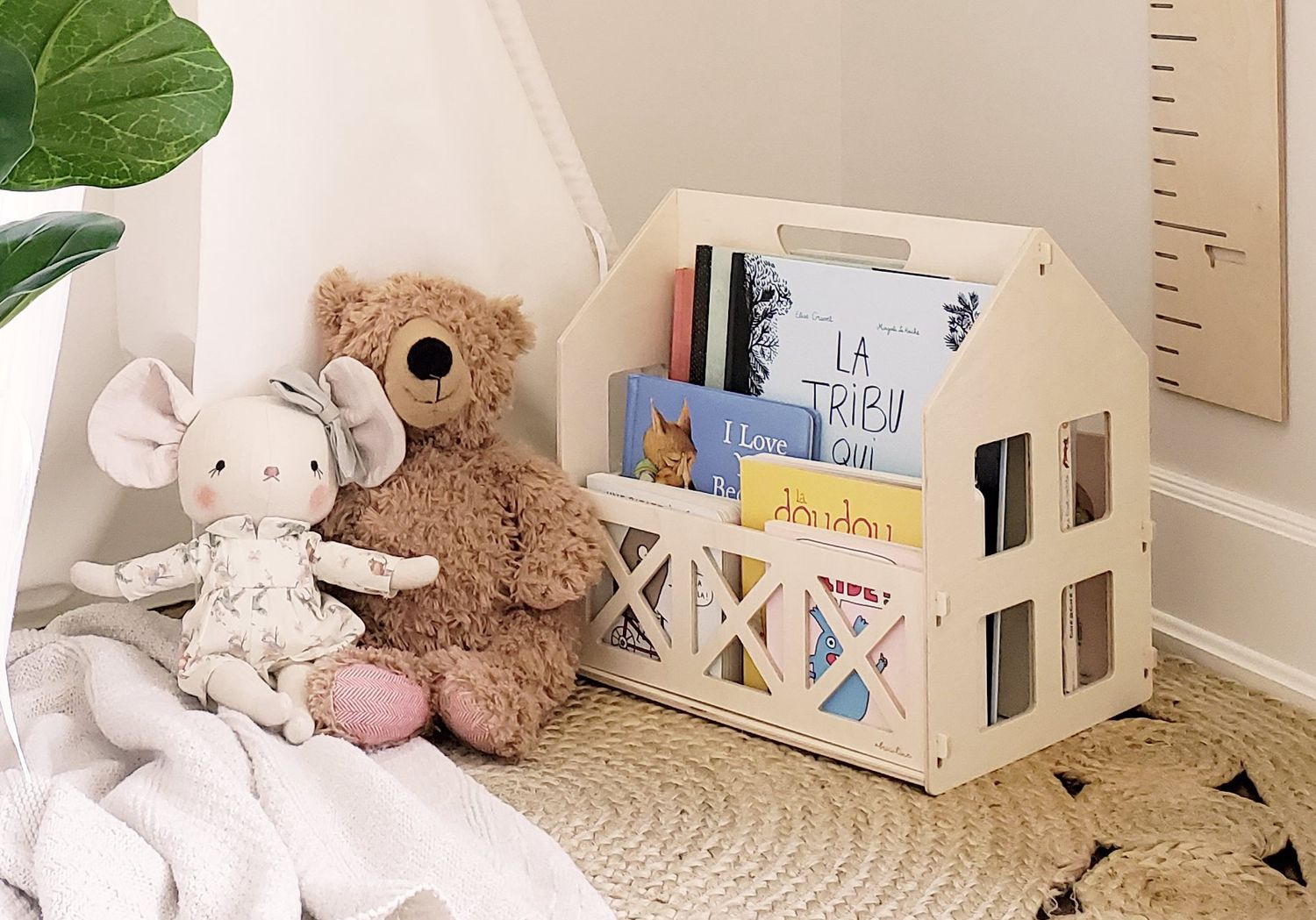 Bibliothèque en forme de maison