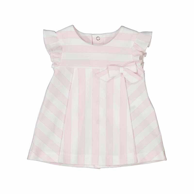 Robe lignée rose et blanc 1847