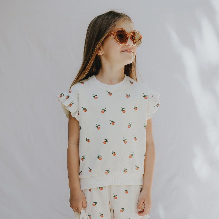 Camisole et short beige avec pêches t46k