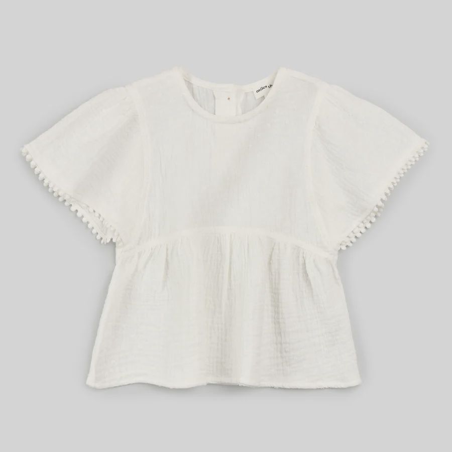 Chandail blanc manche a volant t01k