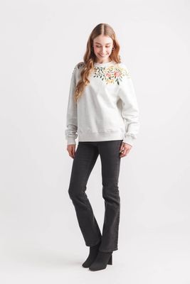 Chandail gris, encolure brodée fleur 9211