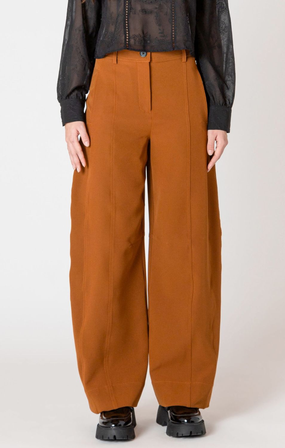 Pantalon caramel coupe Barrel