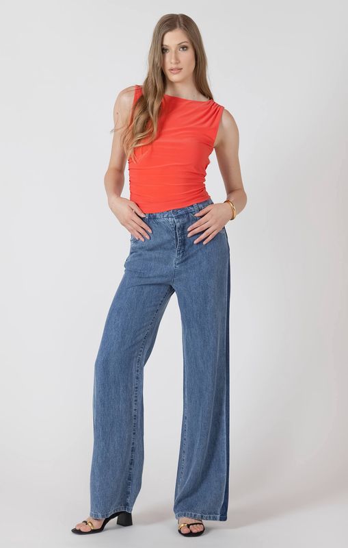 Pantalon léger, ligne foncée sur les côtés 2701