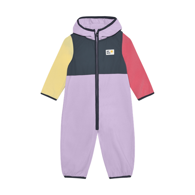 Une pièce en polaire bébé 2520