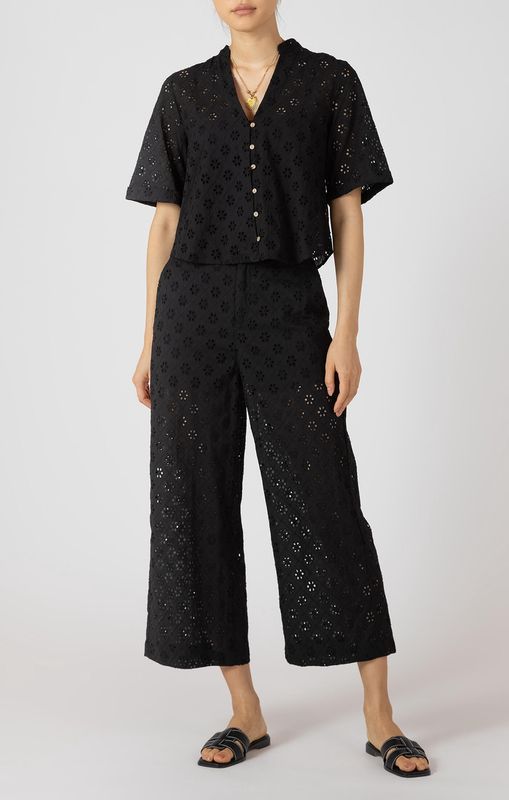 Chemisier noir brodé à broderie découpée 3739