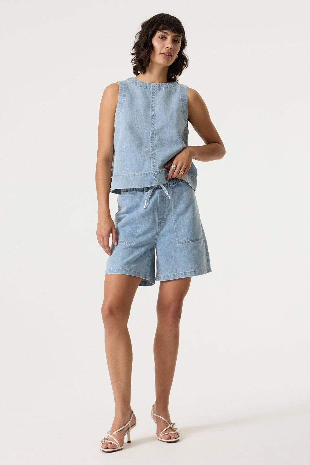 Short en denim délavé clair 0144