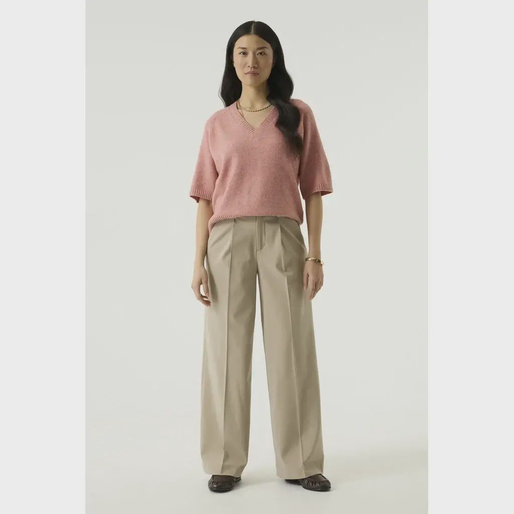 Pull coral dust 0240