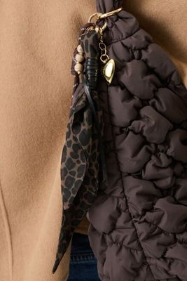 Bag charm brun- 4478