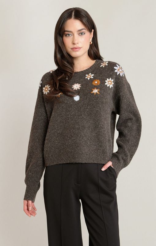 Pull à fleurs brodé 7011