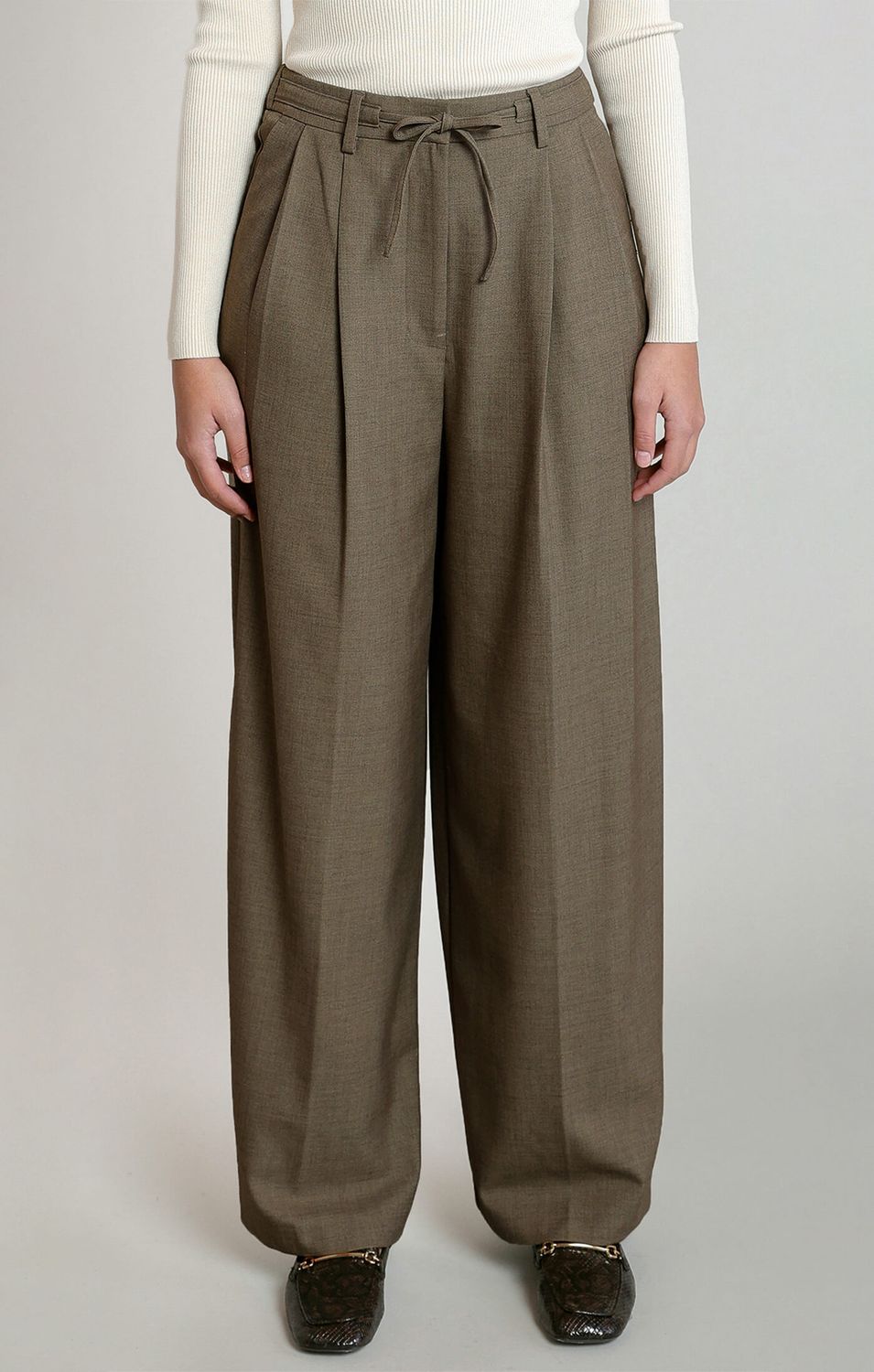 Pantalon à cordon plissé 2714